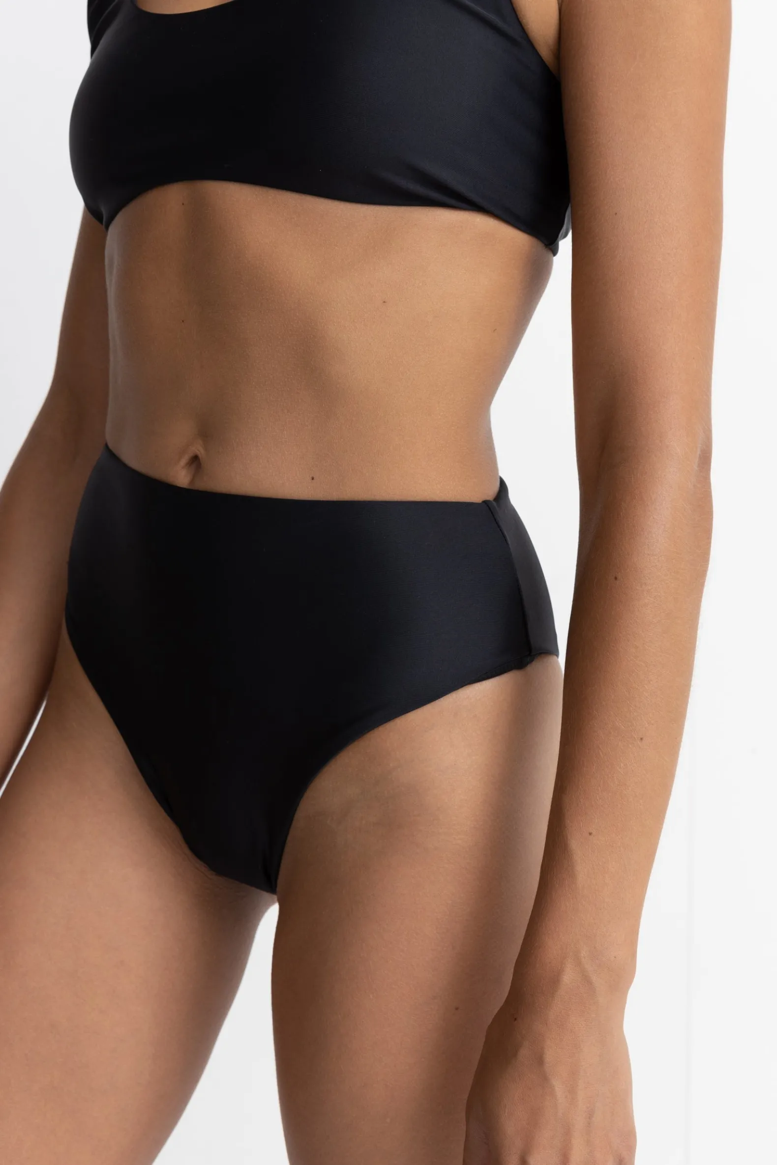 Classic Hi Waist Pant Black