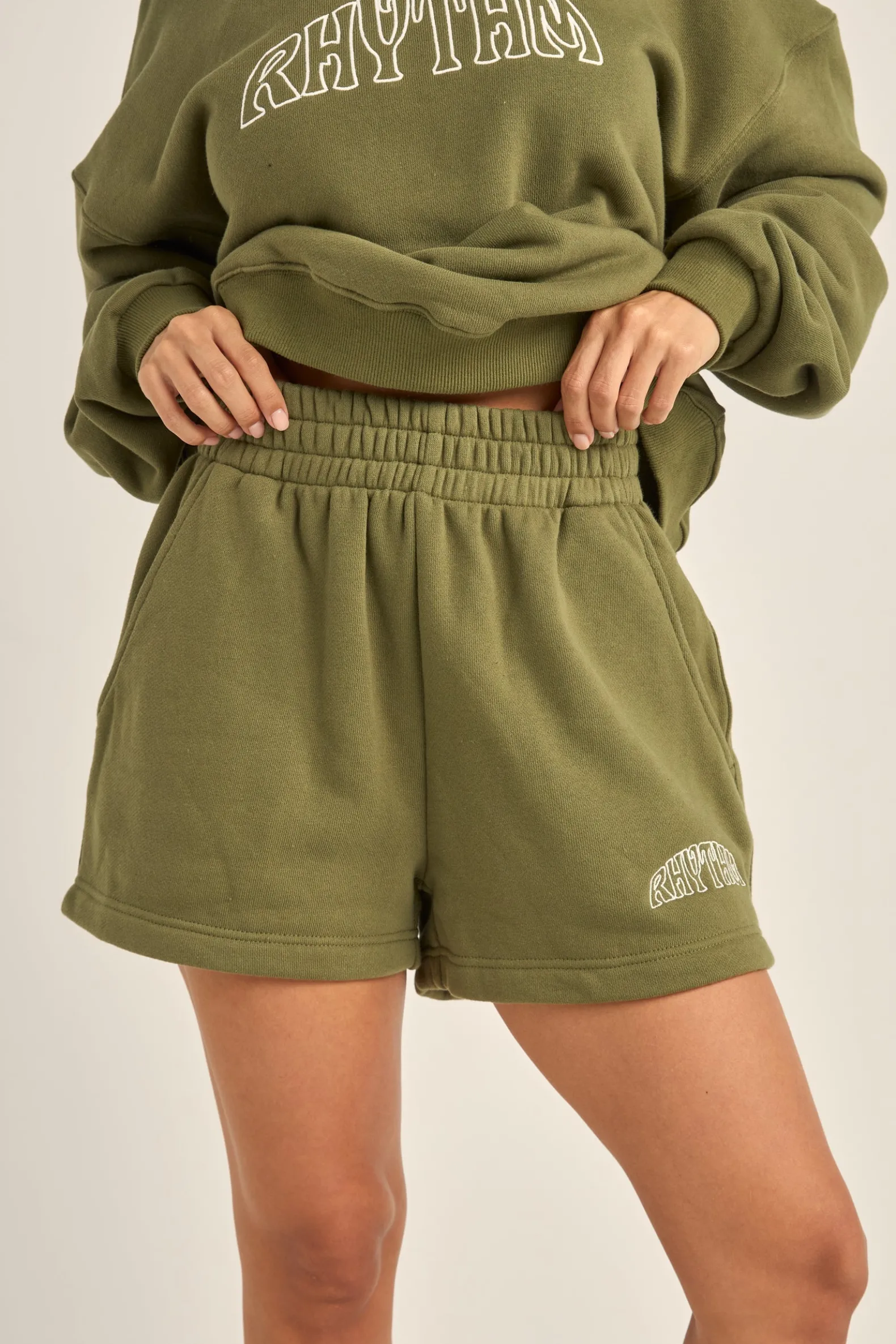 College Fleece Short Olive