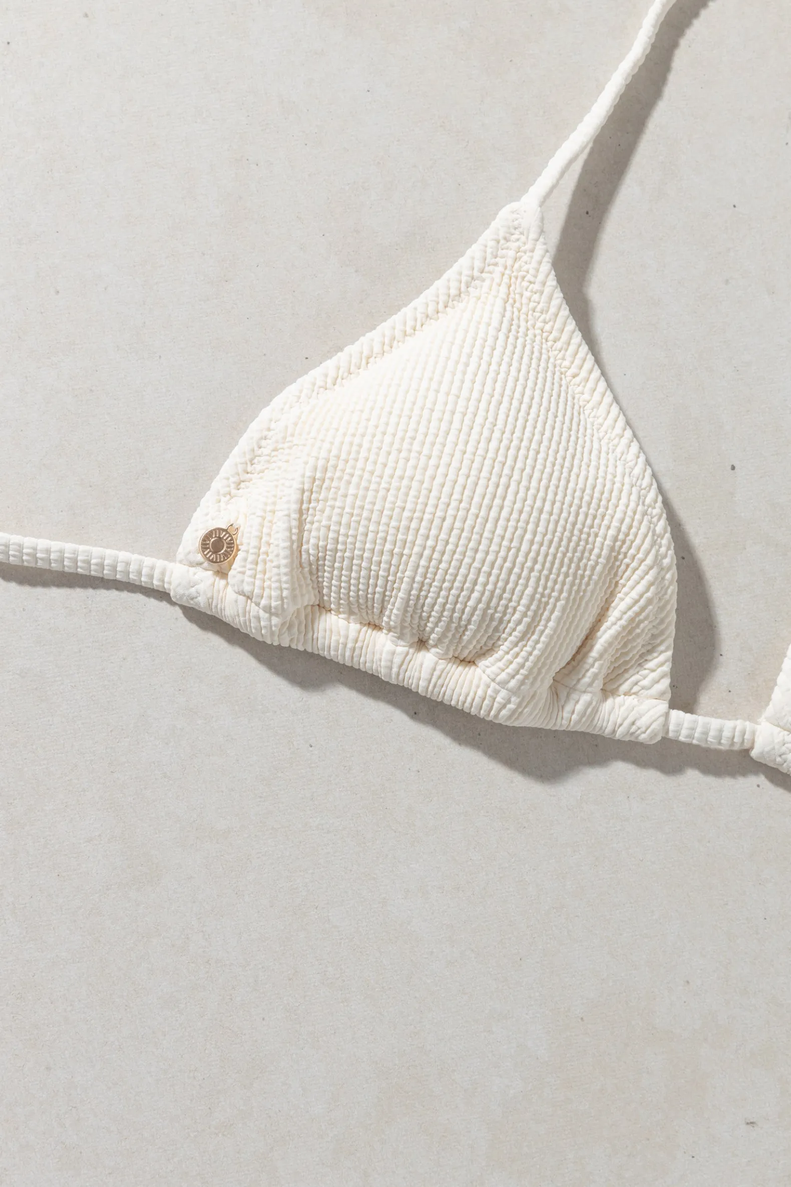 Essential Rib Slide Tri Top Creme