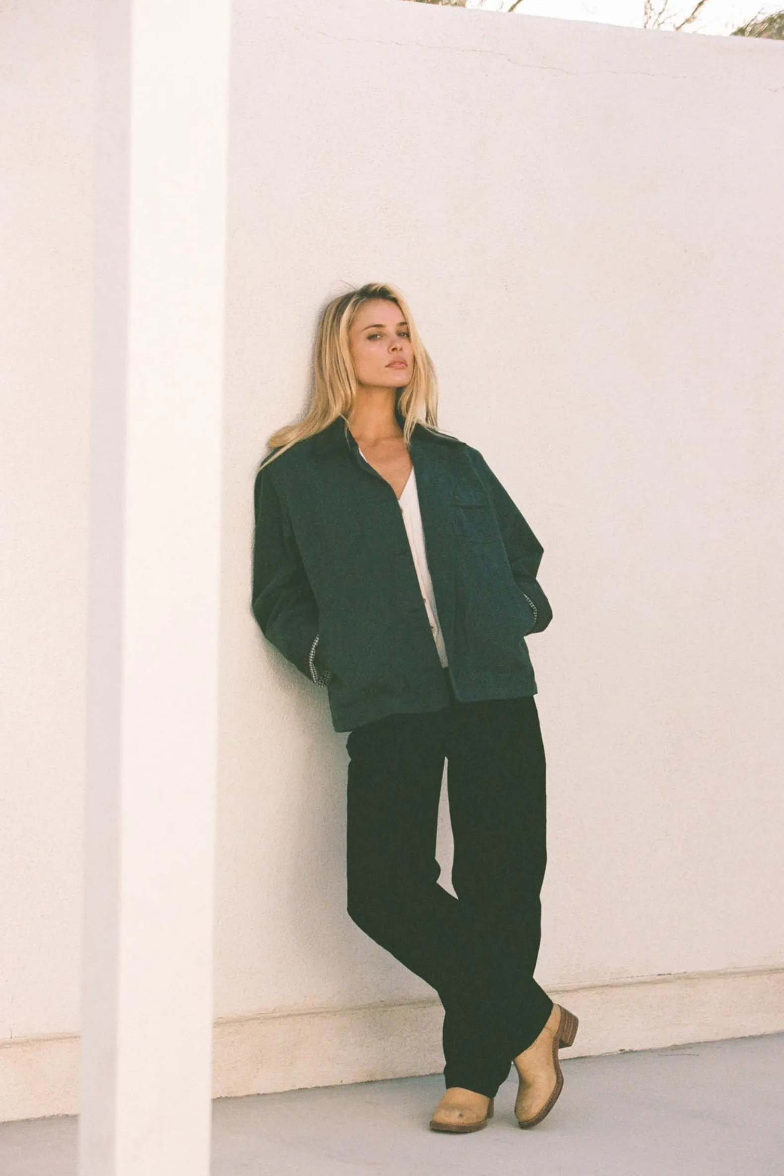 Low-Rise Barrel Denim Pant Vintage Black